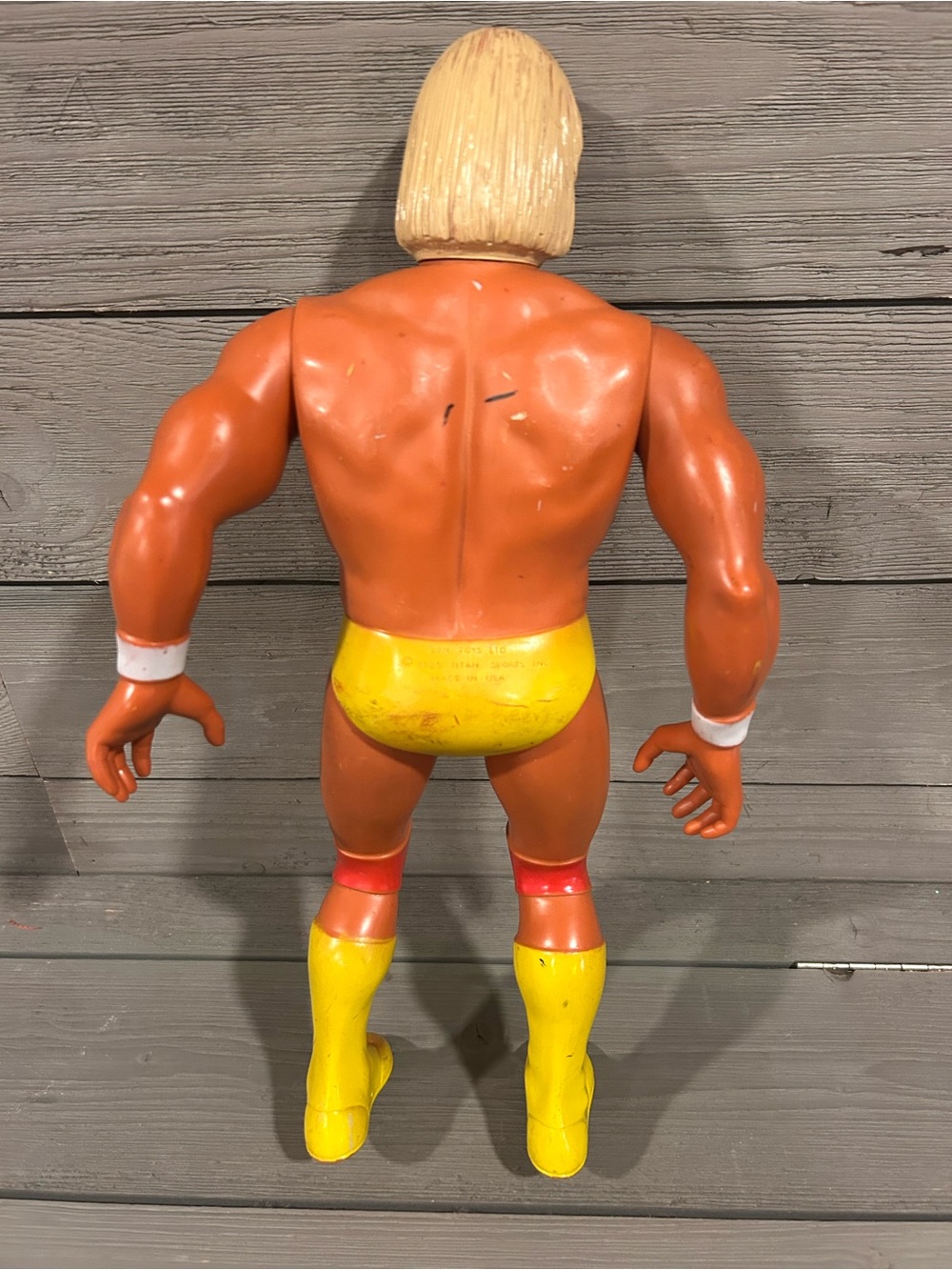 Vintage Hulk Hogan Wrestling Figure - Yellow Trunks & Boots - Picture 4 of 6